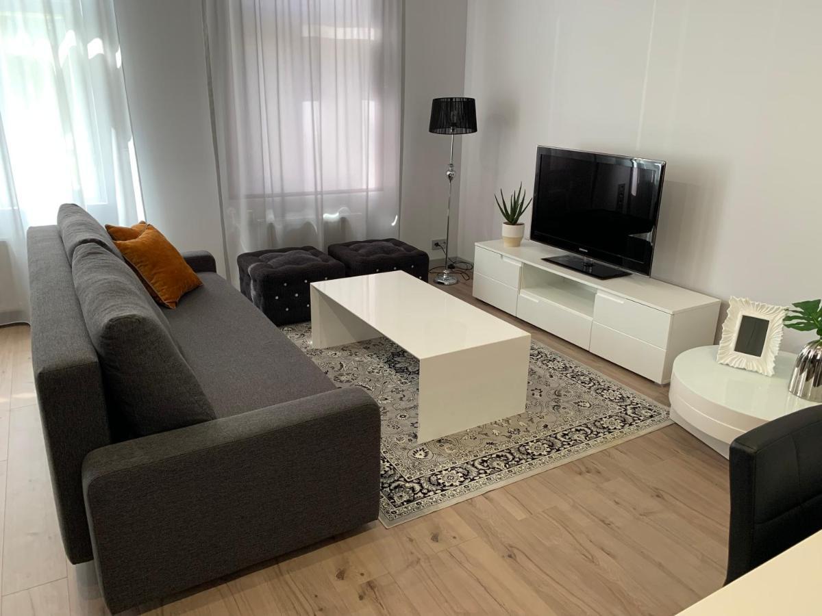 Zair Fireplace Apartments ทาลลินน์ ภายนอก รูปภาพ