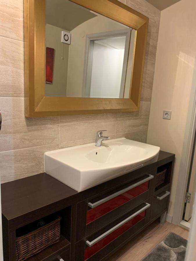 Zair Fireplace Apartments ทาลลินน์ ภายนอก รูปภาพ